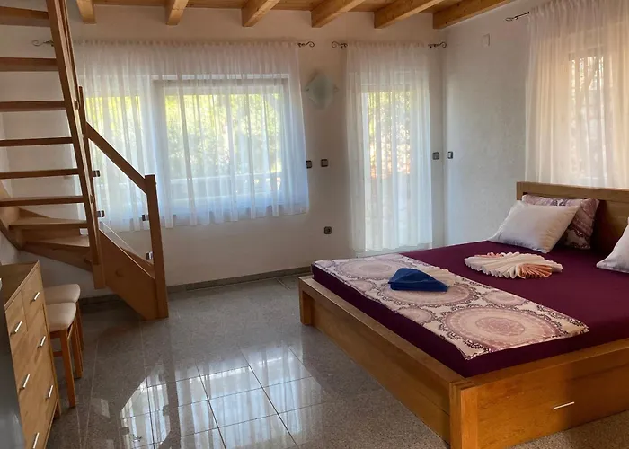 Seaside With A Swimming Pool Cove Pribinja, Hvar - 24171 Lejlighed *