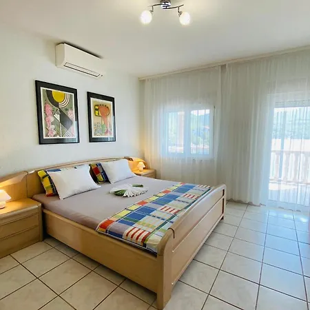 Seaside With A Swimming Pool Cove Pribinja, Hvar - 24171 赫瓦尔