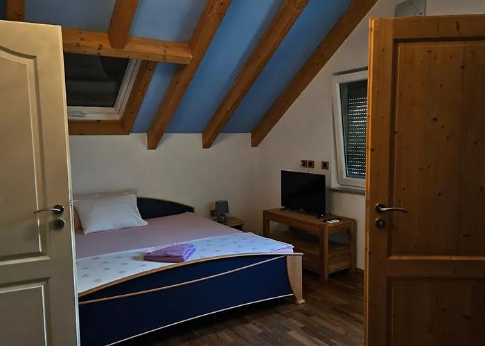 Seaside With A Swimming Pool Cove Pribinja, Hvar - 24171 Apartamento Hvar Town