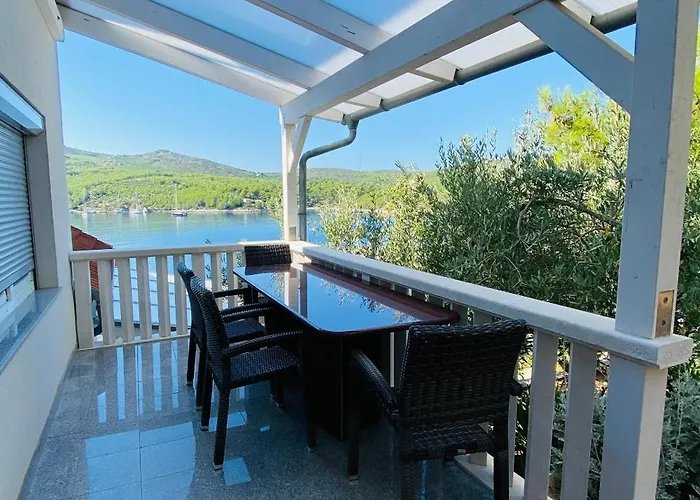 Apartamento Seaside With A Swimming Pool Cove Pribinja, Hvar - 24171