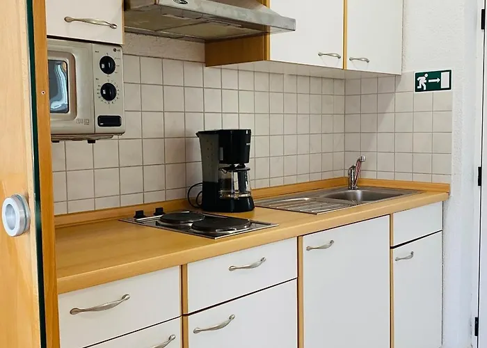 Apartamento Seaside With A Swimming Pool Cove Pribinja, Hvar - 24171 *